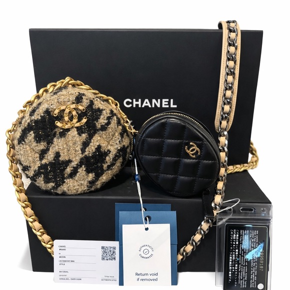 CHANEL 19 Collection Houndstooth Tweed Lambskin Round Crossbody W/ Coinpurse - Picture 1 of 16